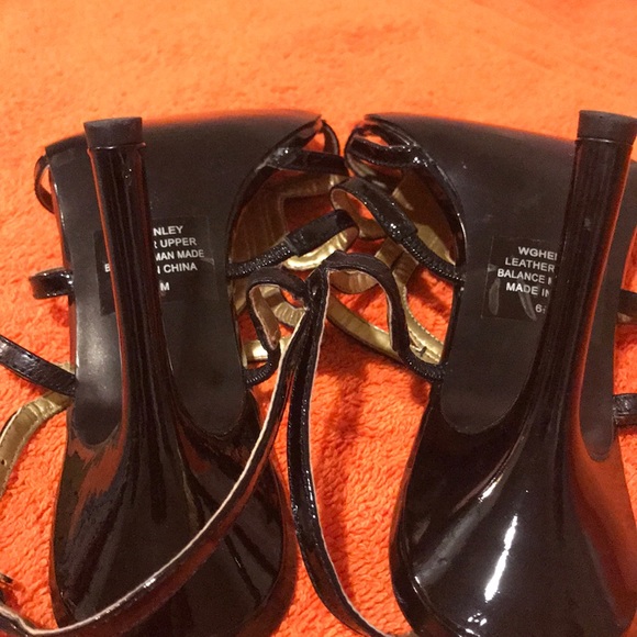 Guess Heels SALE FIRM - Picture 6 of 7
